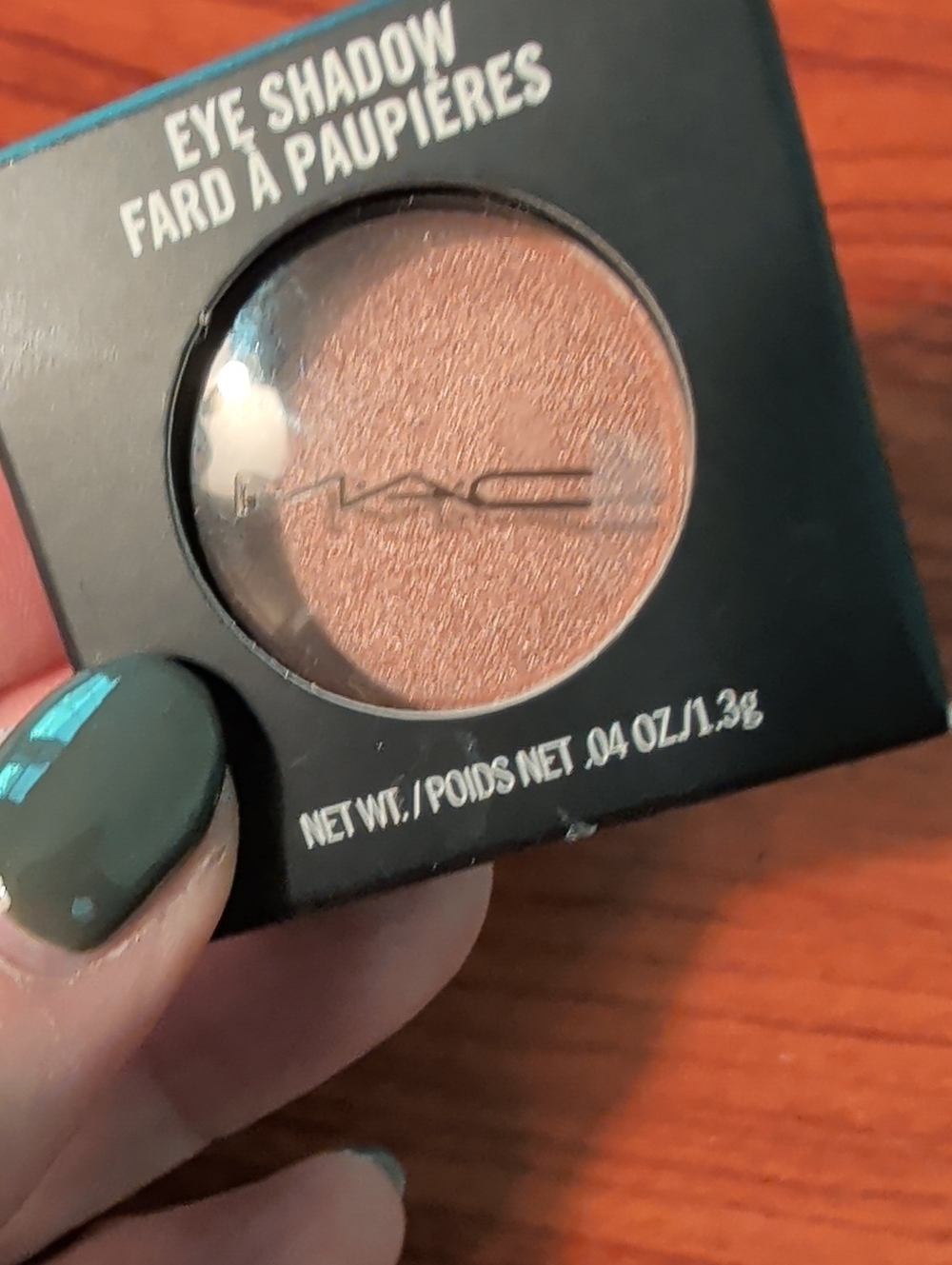 MAC Cosmetics Single Eyeshadow — All That Glitters